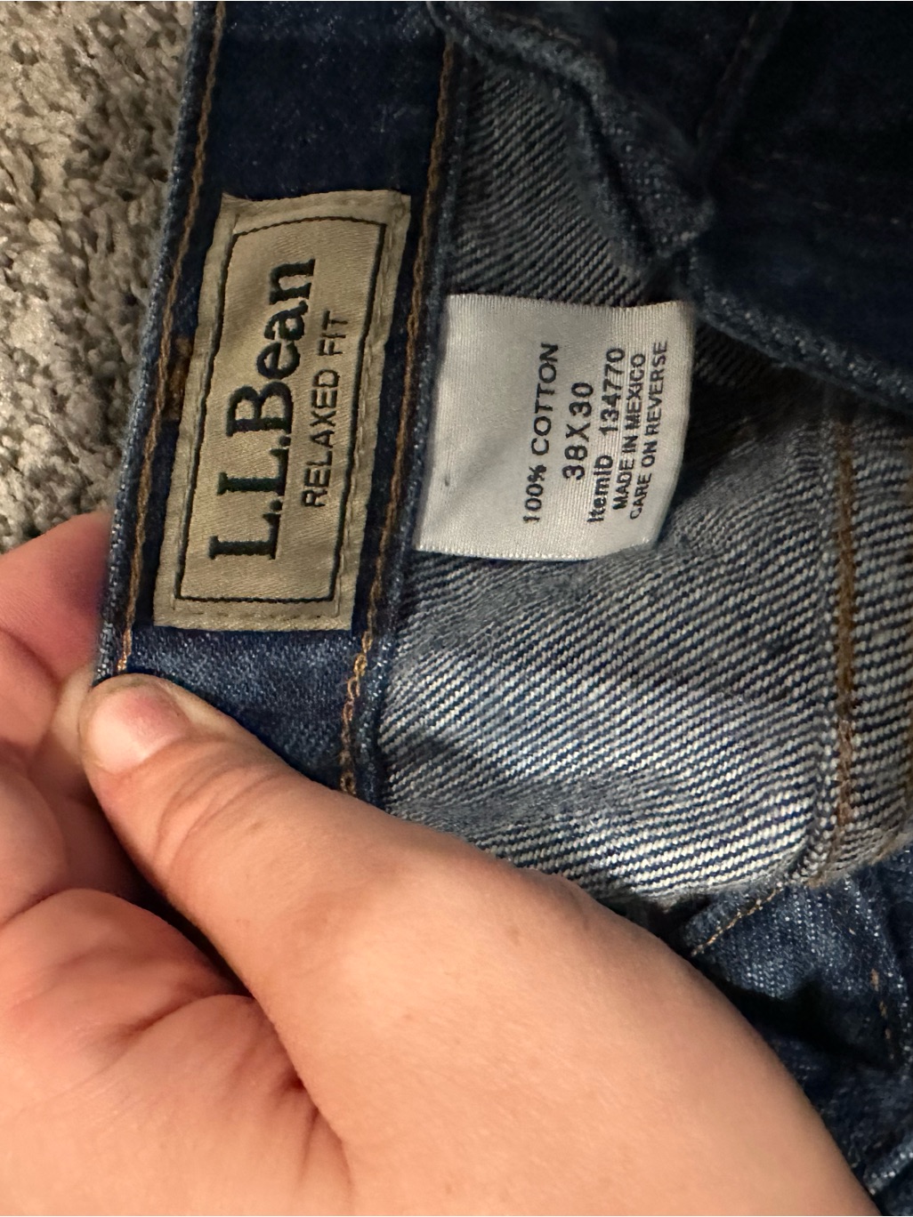 LL Bean Relaxed Fit Short In Dark Blue Denim